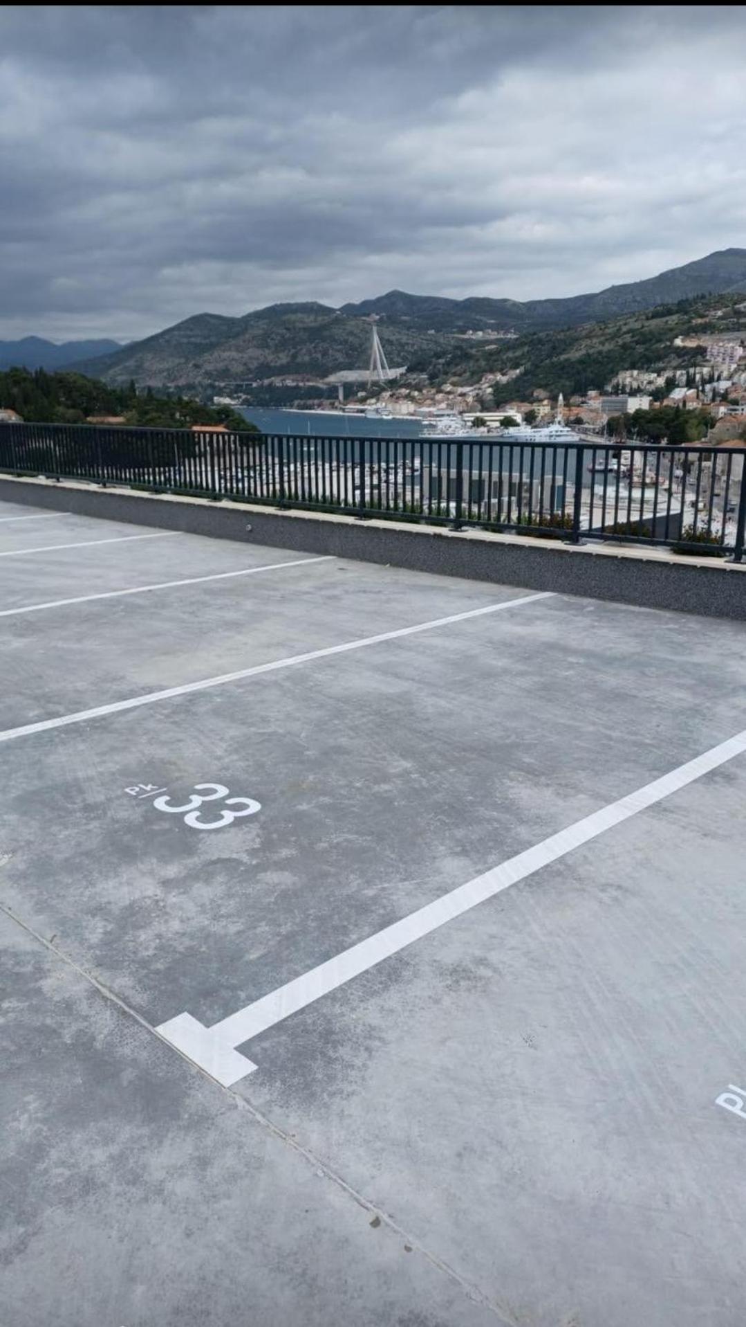 Lupo Gravosa Free Parking Apartment Дубровник Екстериор снимка