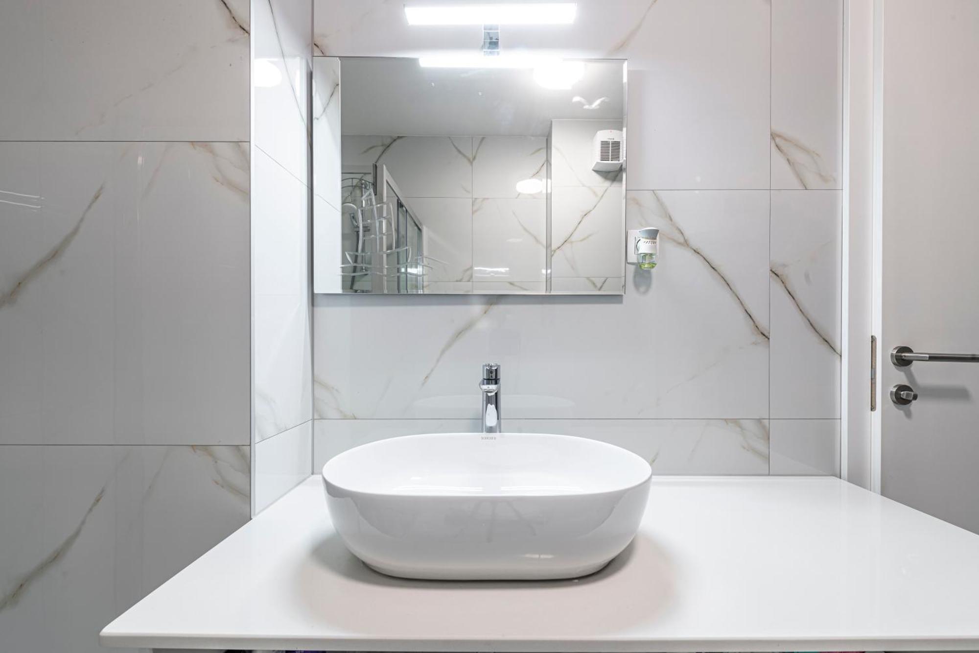 Lupo Gravosa Free Parking Apartment Дубровник Екстериор снимка