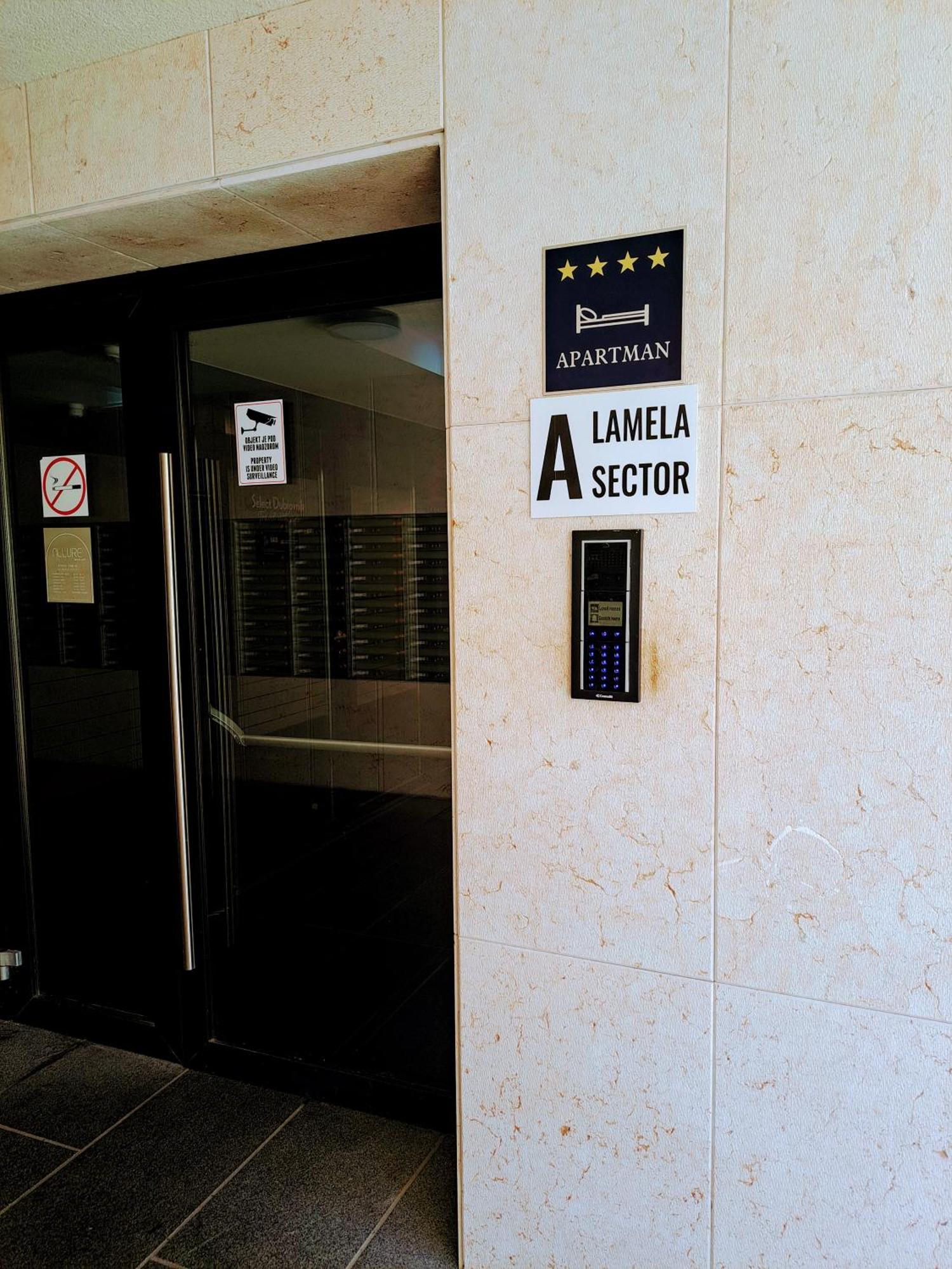 Lupo Gravosa Free Parking Apartment Дубровник Екстериор снимка